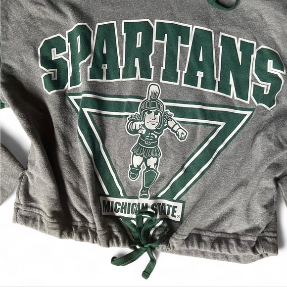 PINK Victoria's Secret Gray and Green MSU Spartans Drawstring Cropped Hoodie. - Picture 4 of 8